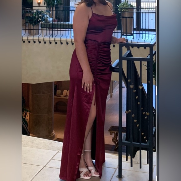 B Darlin Dresses & Skirts - Slimming Formal Long Strappy Dress Burgundy